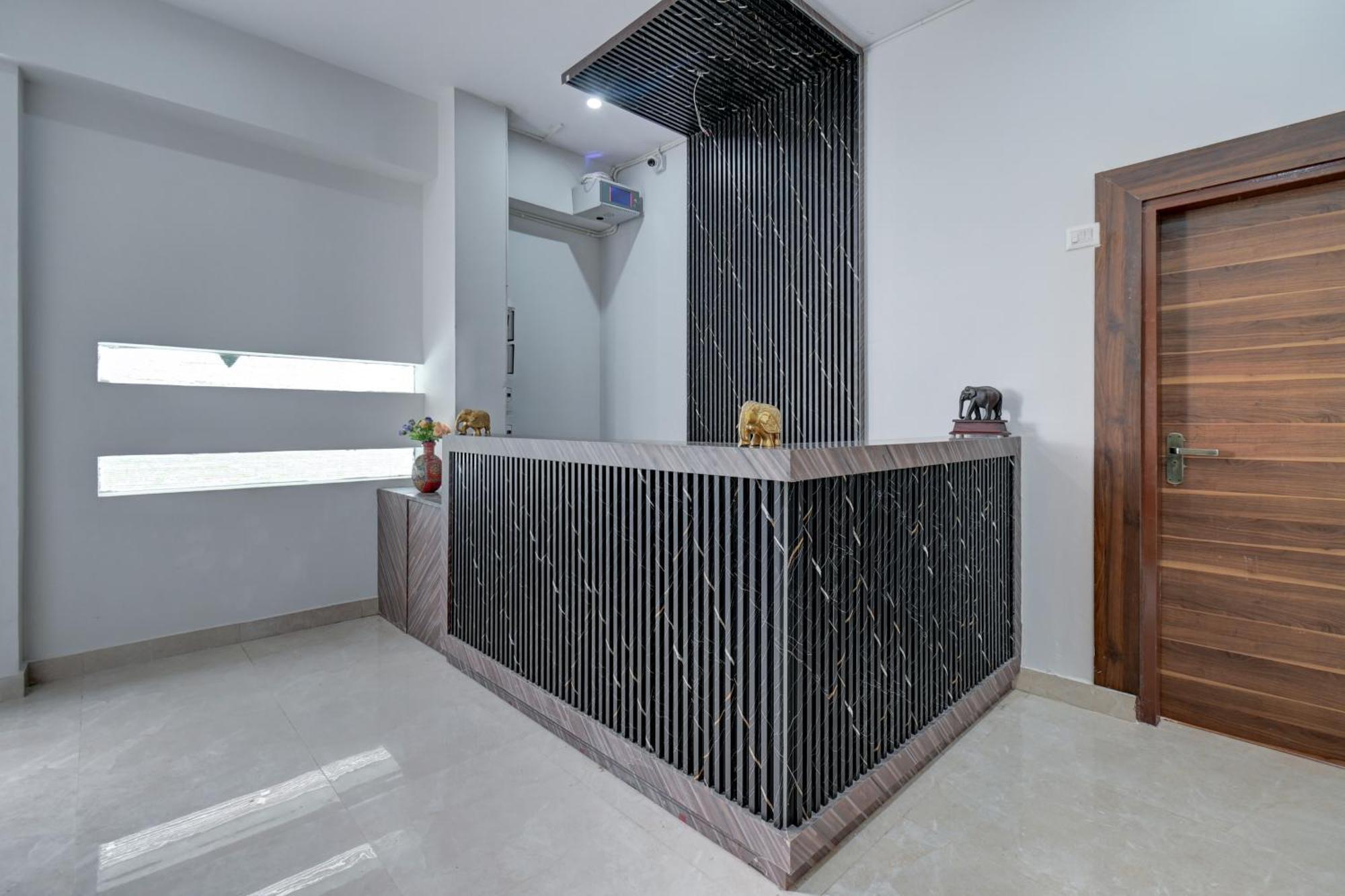 Hotel Cloud 9 Luxury Stay Mysore Bagian luar foto
