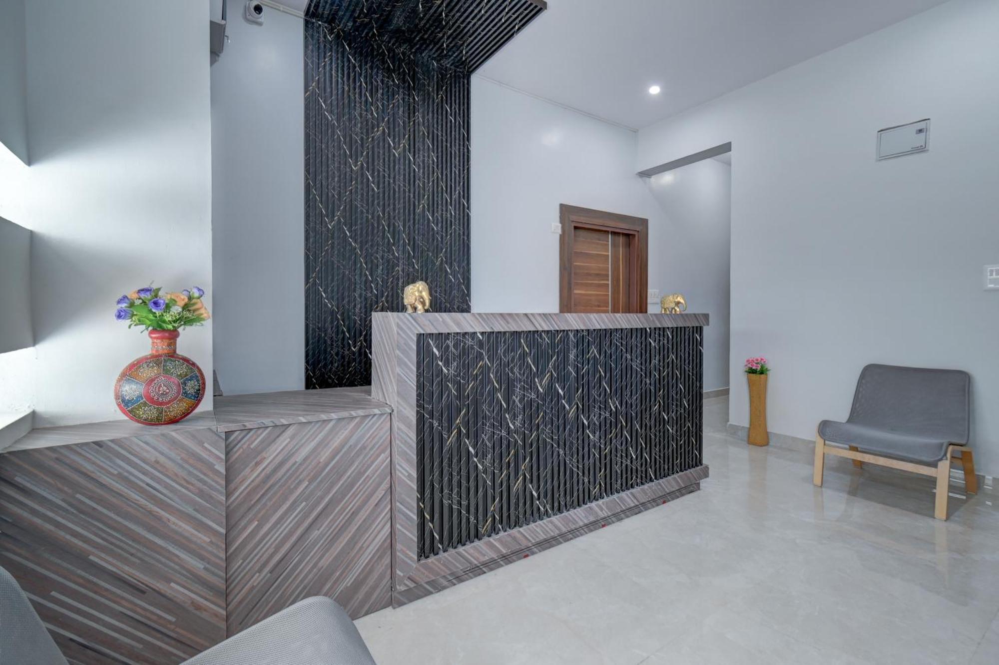 Hotel Cloud 9 Luxury Stay Mysore Bagian luar foto
