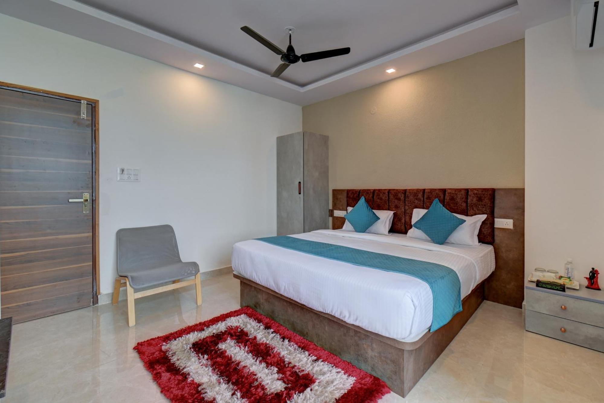 Hotel Cloud 9 Luxury Stay Mysore Bagian luar foto