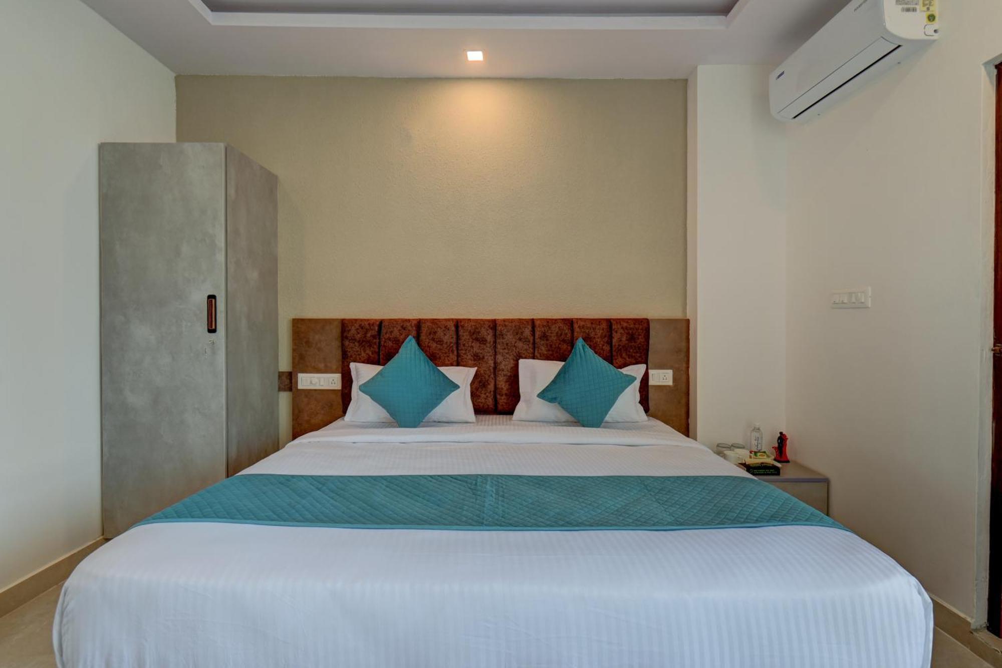 Hotel Cloud 9 Luxury Stay Mysore Bagian luar foto