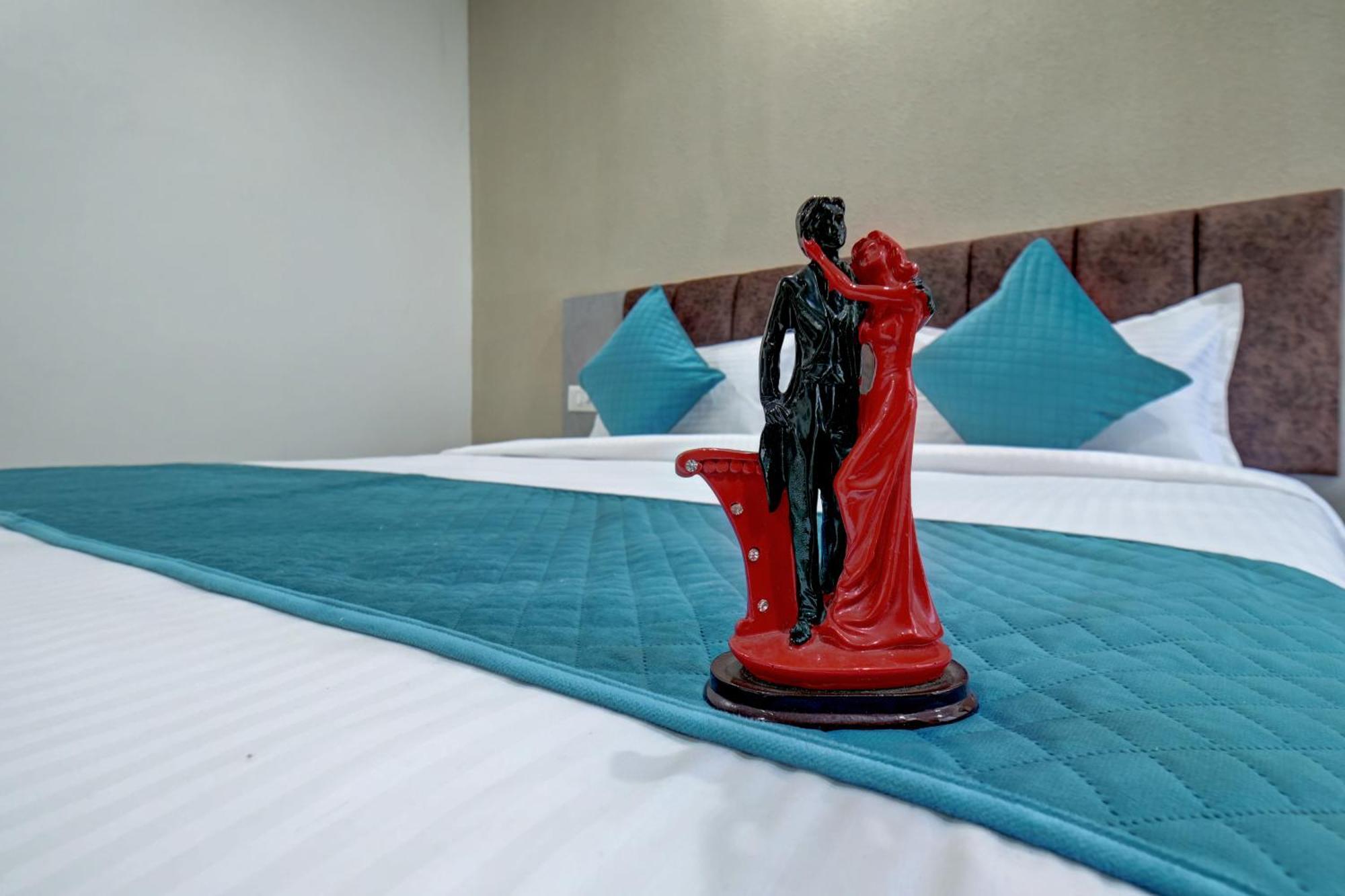 Hotel Cloud 9 Luxury Stay Mysore Bagian luar foto